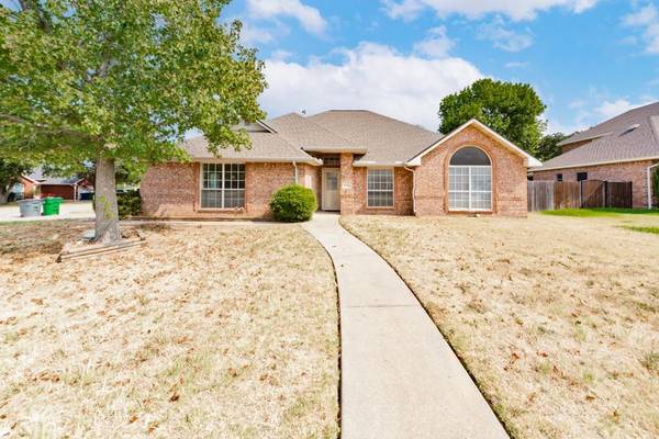 1708 Meadowbrook Court,  Decatur,  TX 76234