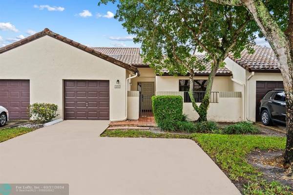 436 Ashwood Pl, Boca Raton, FL 33431