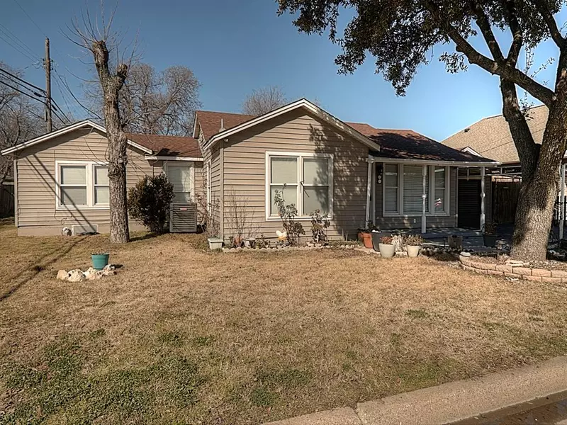 120 W Franklin Avenue, Saginaw, TX 76179