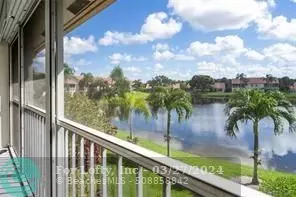 Delray Beach, FL 33446,14404 W Emerald Lake Dr  #3