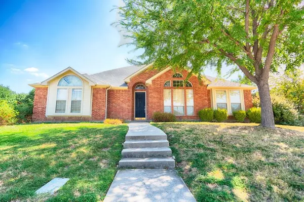 2300 Creekview, Carrollton, TX 75006