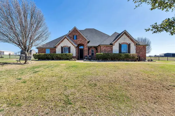 10492 Baucum Road,  Waxahachie,  TX 75167