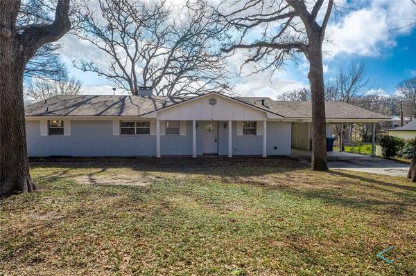 102 Pollyanna Drive, Gun Barrel City, TX 75156