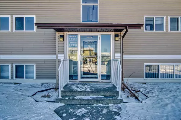 Airdrie, AB T4A1Z7,101 Big Hill WAY SE #233