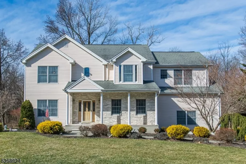 13 Willow Ridge Ln, Cedar Grove Twp., NJ 07009