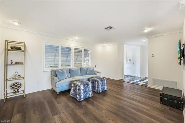4460 Lakewood BLVD, Naples, FL 34112