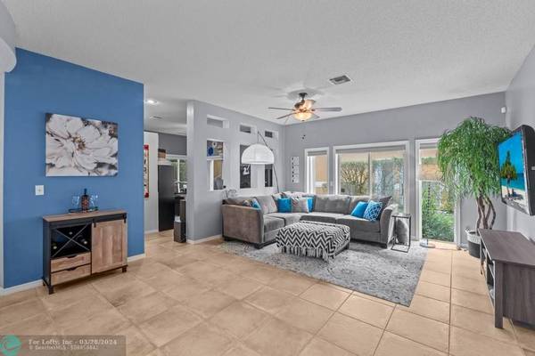 Coral Springs, FL 33071,11381 Lakeview Dr