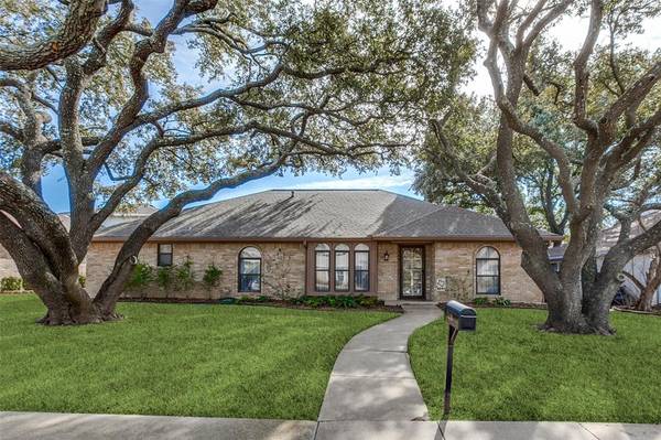 7418 Bluefield Drive, Dallas, TX 75248