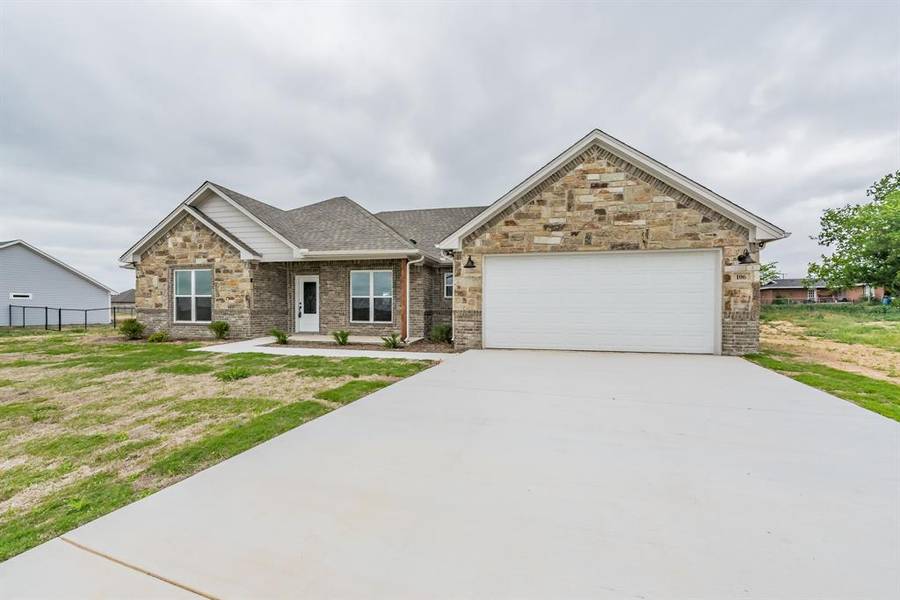 106 Aspen Circled, Paradise, TX 76073