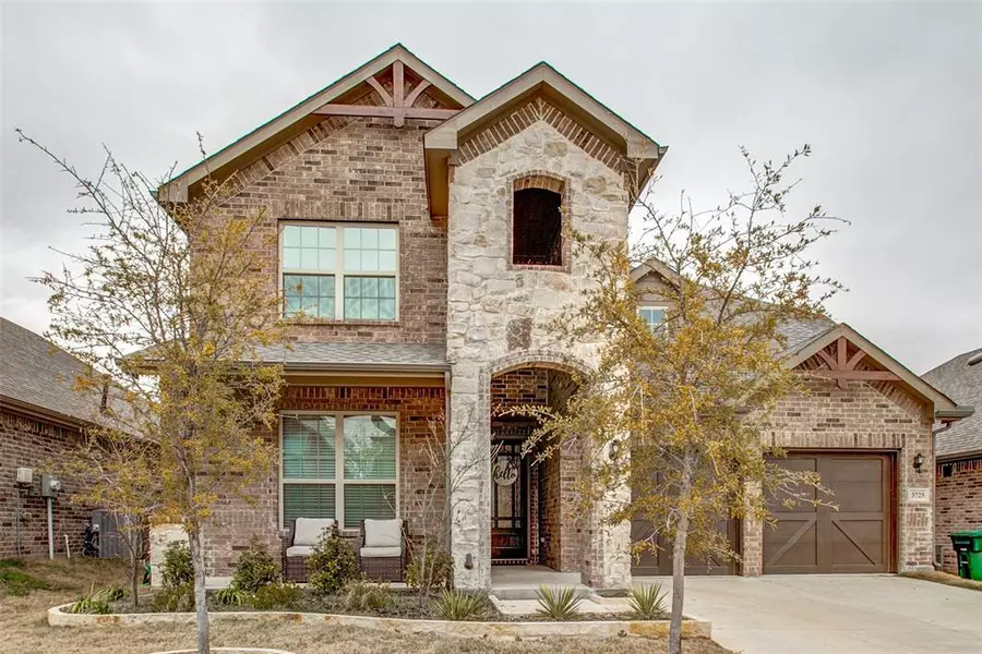 3725 Holly Brook Drive, Fort Worth, TX 76244