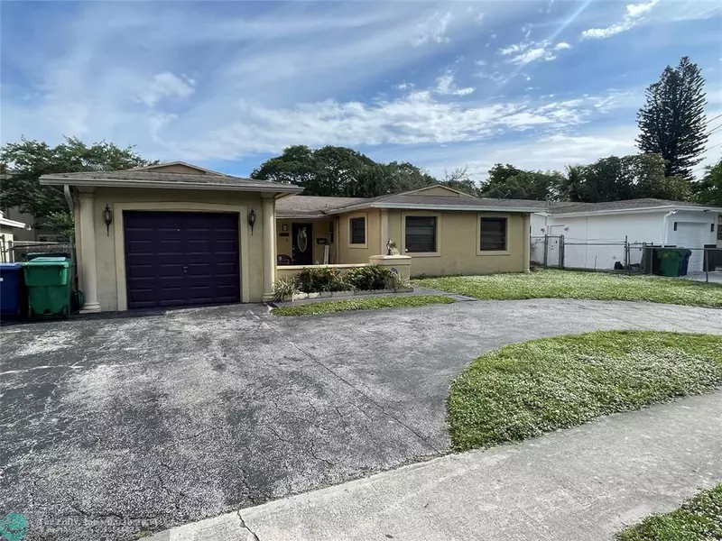 2420 NW 42nd Ave, Lauderhill, FL 33313