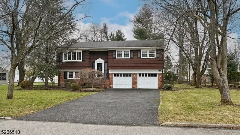 16 Sanders Pl, Pequannock Twp., NJ 07444