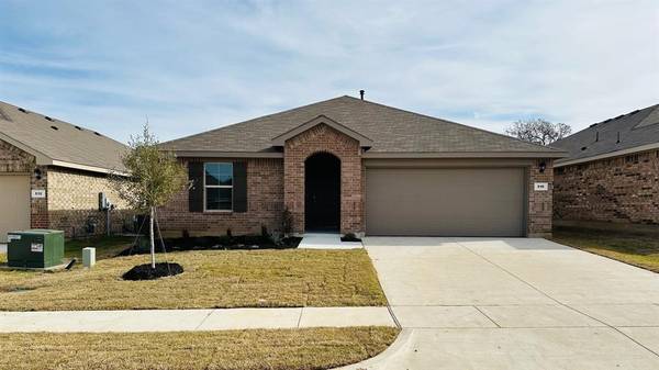 516 BRONZE Circle E, Springtown, TX 76082