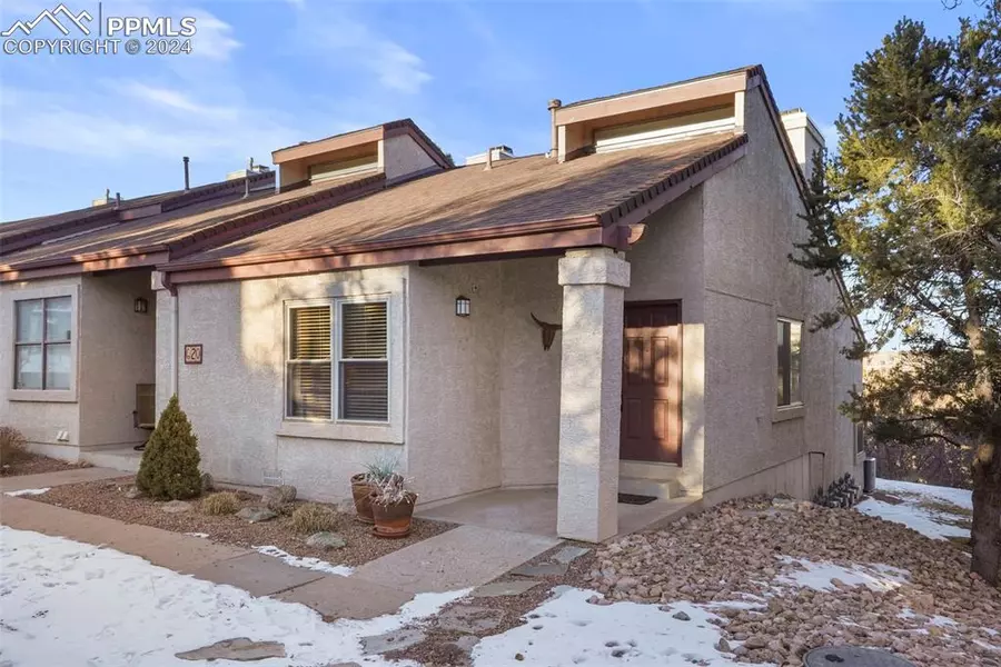 620 Autumn Crest CIR #F, Colorado Springs, CO 80919