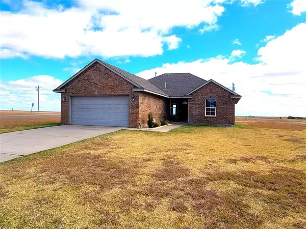 1411 Mallard Way, Cordell, OK 73632