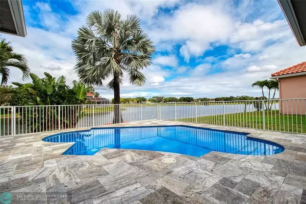 Lake Worth, FL 33467,7289 Catalina Isle Dr