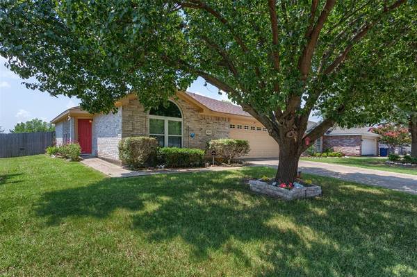 206 Lake Travis Drive, Wylie, TX 75098