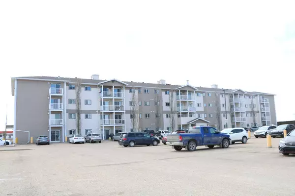 Grande Prairie, AB T8V 2K8,12015 Royal Oaks DR #204