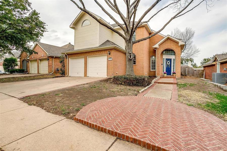 4805 Buckskin Drive, Fort Worth, TX 76137