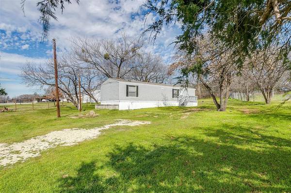 3815 Shady Lane,  Joshua,  TX 76058