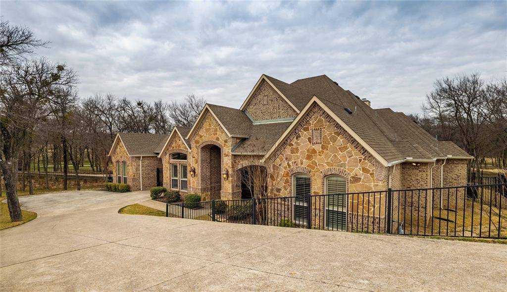 445 Stone Canyon Drive, Sunnyvale, TX 75182