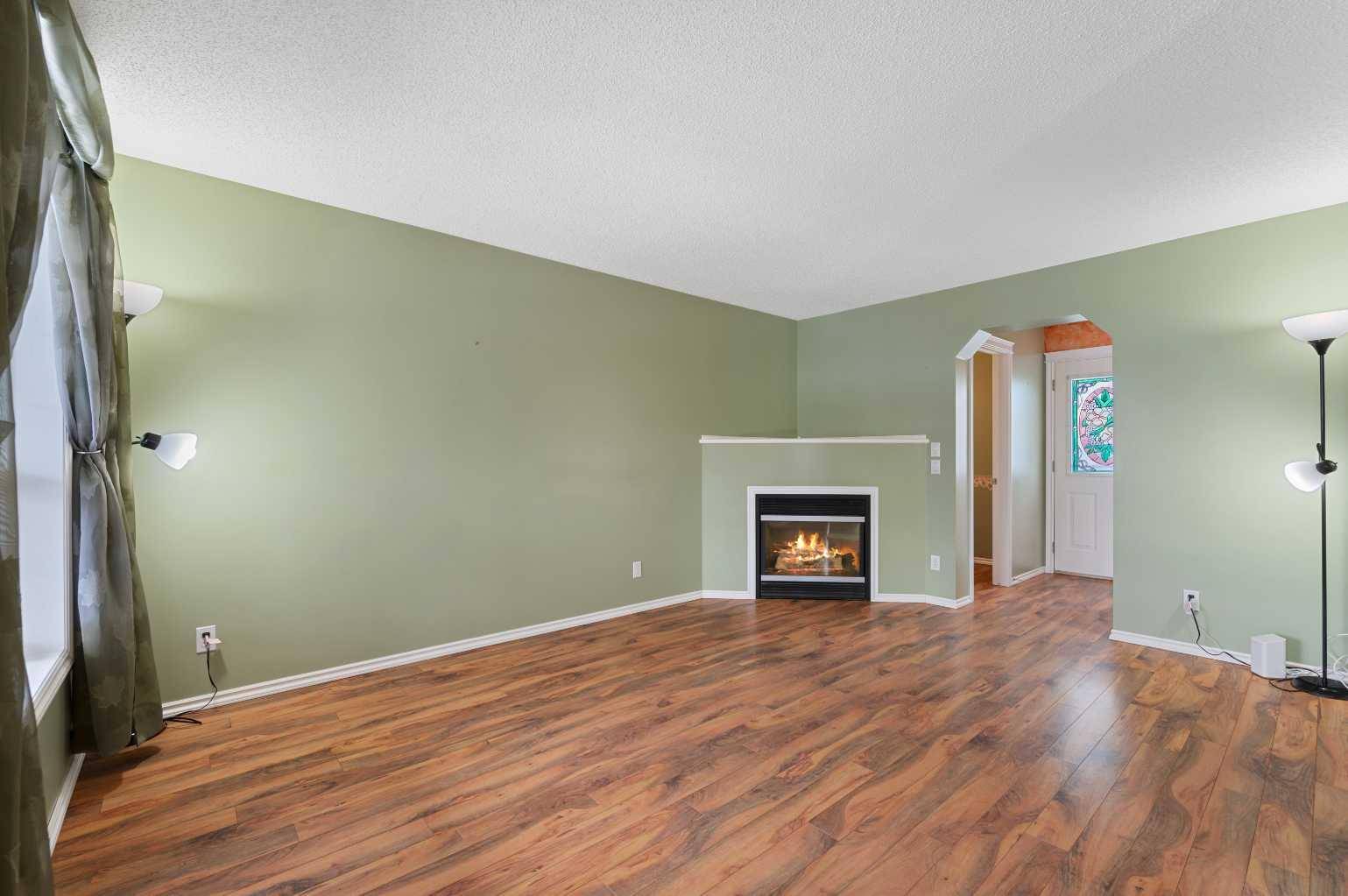 Airdrie, AB T4A 1G8,119 Springs CRES SE