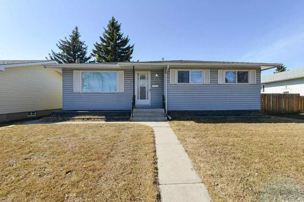 Calgary, AB T2A 5B2,619 Forest PL SE