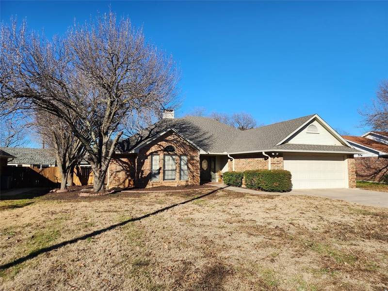 38 N Sharon Drive, Krum, TX 76249