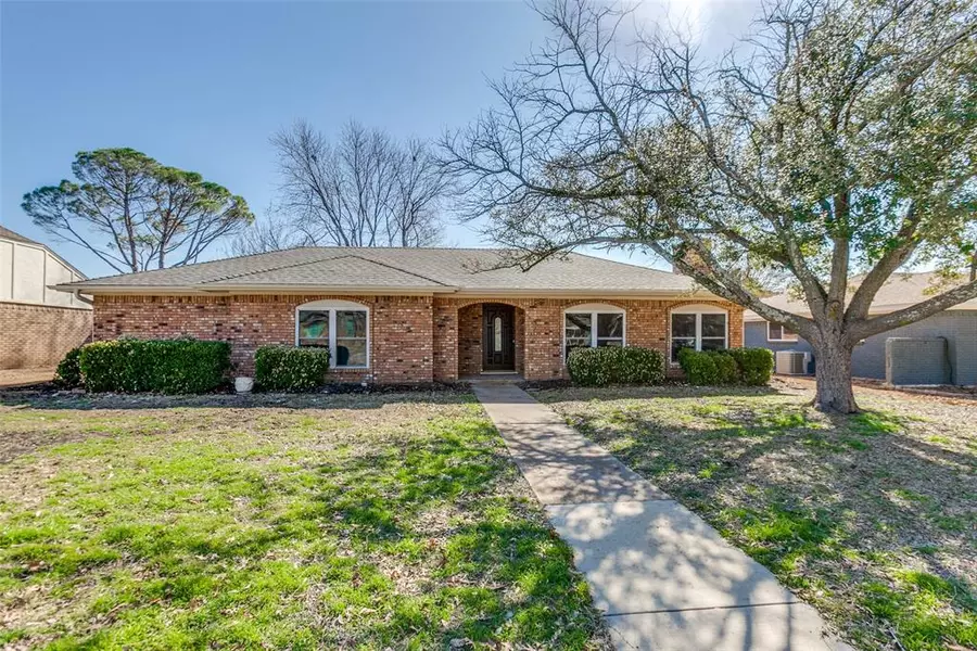 718 Pebblebrook Drive, Allen, TX 75002