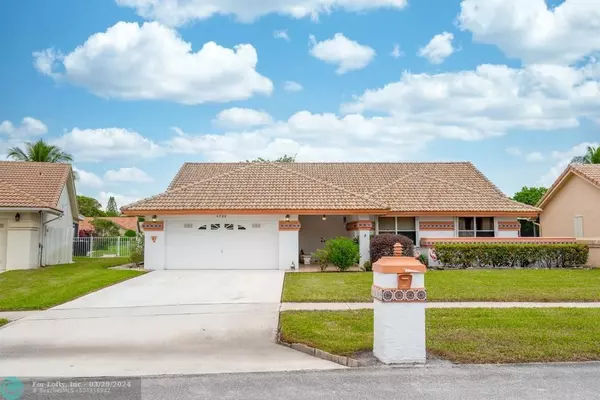 Boynton Beach, FL 33437,9735 Sun Pointe Drive