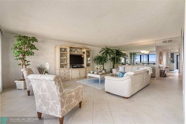 Lauderdale By The Sea, FL 33308,4900 N Ocean Blvd  #1514