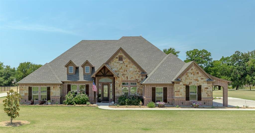 211 Ruby Drive, Brock, TX 76087