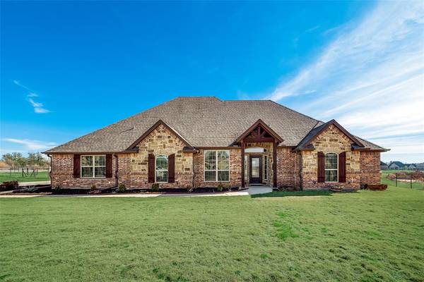 326 Steppes Court, Brock, TX 76087