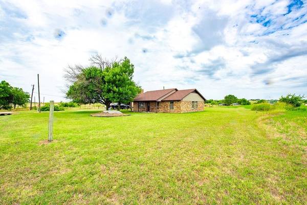 Krum, TX 76249,17585 FM 1173