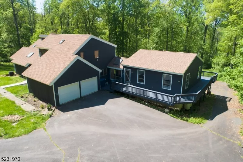 138 Mountain Rd, East Amwell Twp., NJ 08551