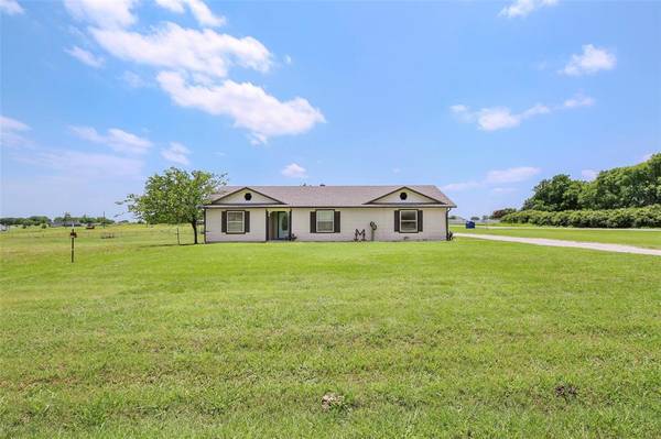 13229 Blakely Lane, Sanger, TX 76266