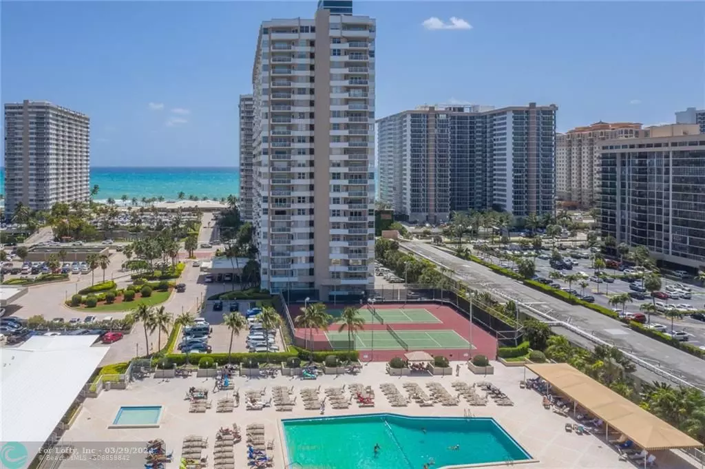 Hallandale Beach, FL 33009,1965 S Ocean Dr  #3G