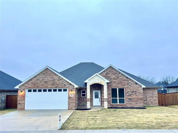 529 Limestone Circle, Mabank, TX 75147