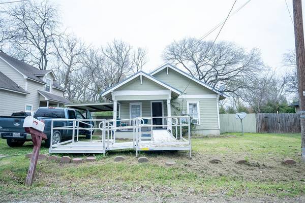 217 N Hawkins Street, Waxahachie, TX 75165