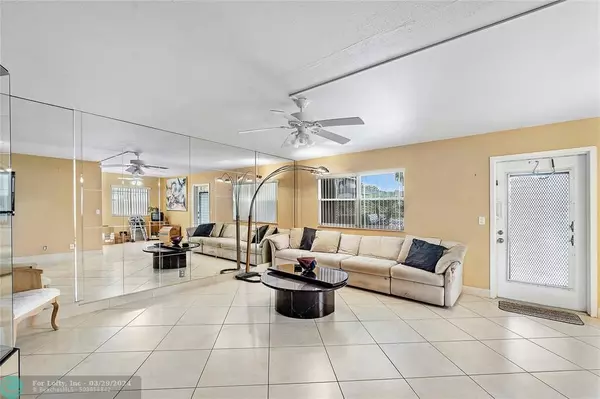 Delray Beach, FL 33446,541 Brittany L  #541