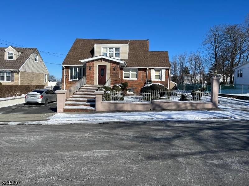 34 S Mountain Ave, Cedar Grove Twp., NJ 07009