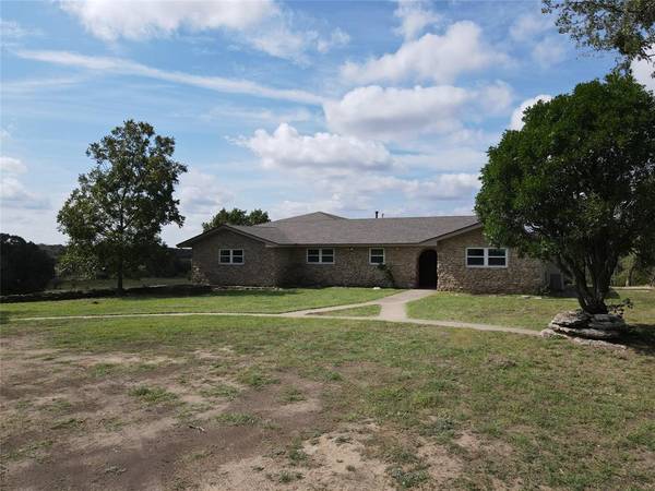 440 COUNTY ROAD 494, Stephenville, TX 76401