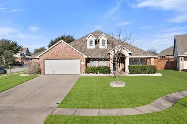 4201 Tapestry Court, Fort Worth, TX 76244