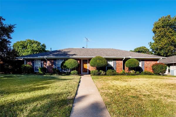 3021 Dartmouth Drive, Plano, TX 75075