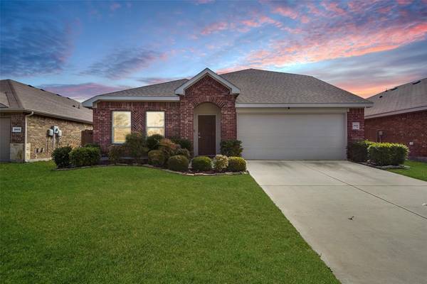 2020 Abbey Road, Heartland, TX 75126