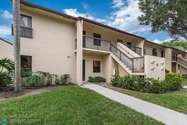 Coconut Creek, FL 33066,4285 S Carambola Cir S  #2681