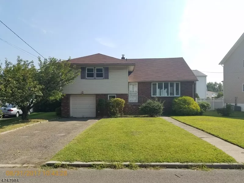 337 Maple St, Moonachie Boro, NJ 07074