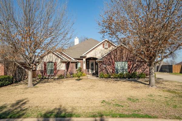 107 Honeysuckle Drive, Justin, TX 76247