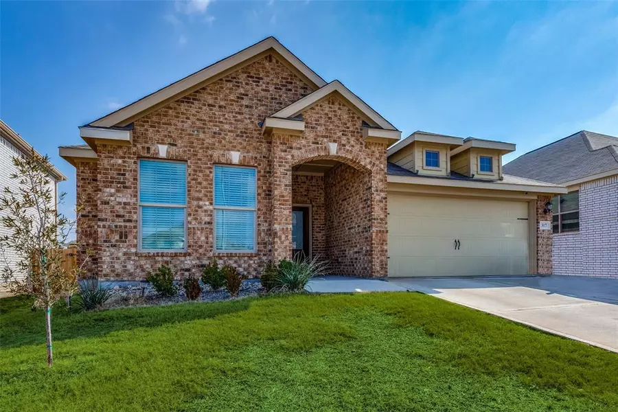 317 Lowery Oaks Trail, Fort Worth, TX 76120