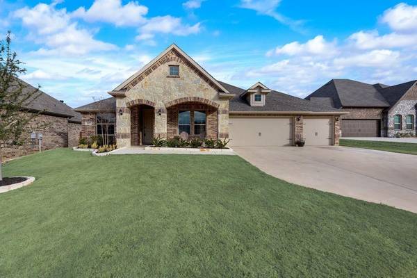 1437 Radecke Road, Krum, TX 76249